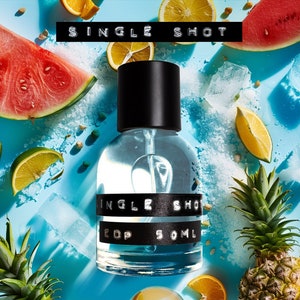 SINGLE SHOT Eau de Parfum /
Yuzu • Sea Breeze • Gin • Ice and Salt • Pineapple • Eucalyptus • Sandalwood

The refreshing and clean fragrance is perfect for a warm and humid season, or whenever you desire a water-free cold shower.
