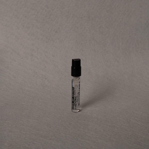FANTÔME Eau de Parfum / Sándalo, Pimienta Negra, Petitgrain / Premiado, Perfumista Indie, Perfume de Nicho, Fragancia Amaderada, Hecho en EE.UU. 1.5 Mililitros