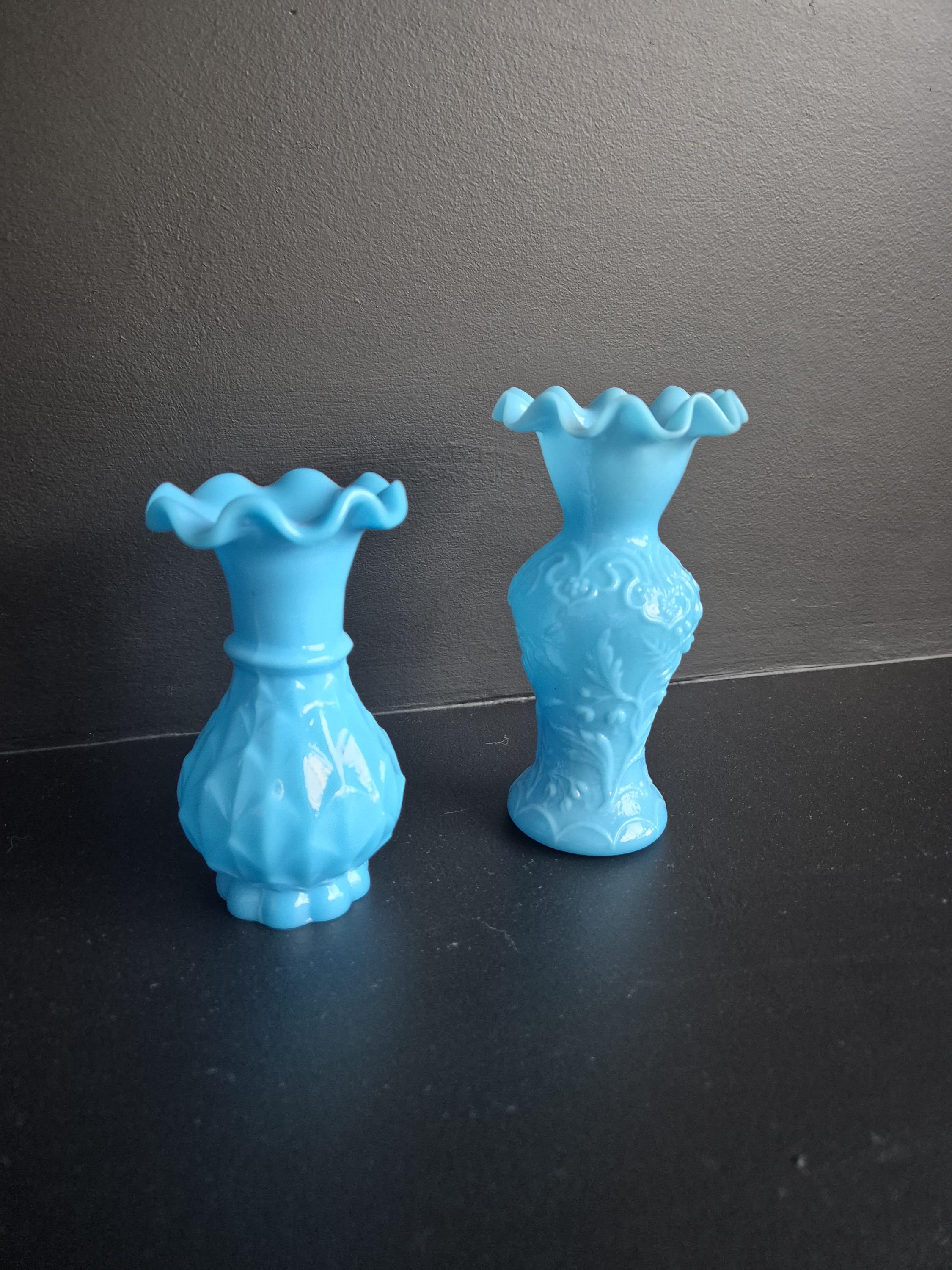 Vase en Opaline Bleue, Vintage Made in France 1970
