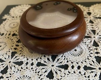 Vintage  Agate Inlaid Rounded Wooden Box. Hand Turned w. Polished Agate Gemstone Inlay. Trinket or Jewelry Holder Gift.Marked Brazil.