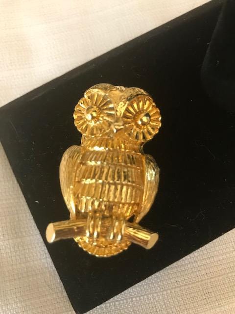 Vintage Signed 1975 MIMI Gold Tone OWL Figural Belt Buckle  display picture 2