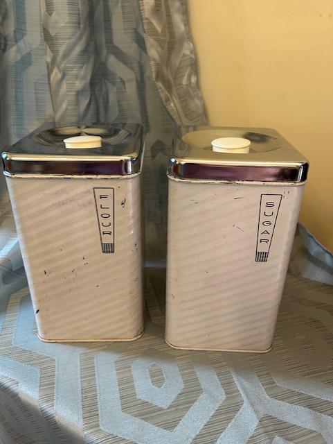 Lincoln Beautyware - Etsy