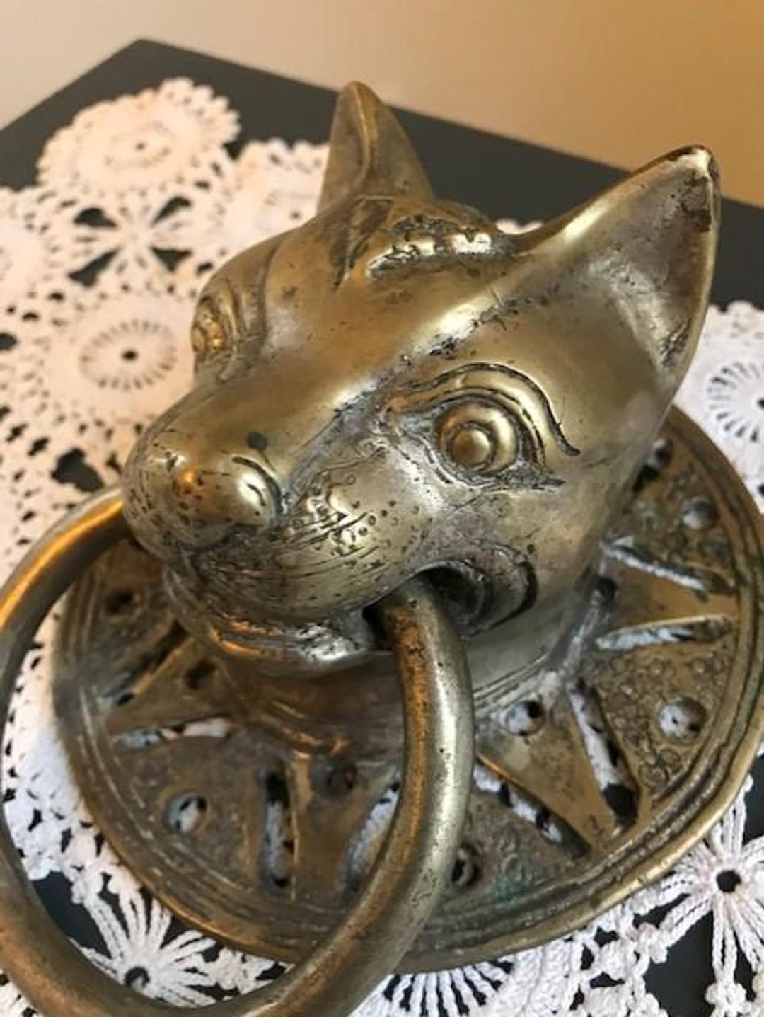 Anatolica Solid Brass Cat Door Knocker – 6.11 Inch, Antique Bronze, Front Mount For Wood, UPVC & Composite Doors, Cat Lover Gift