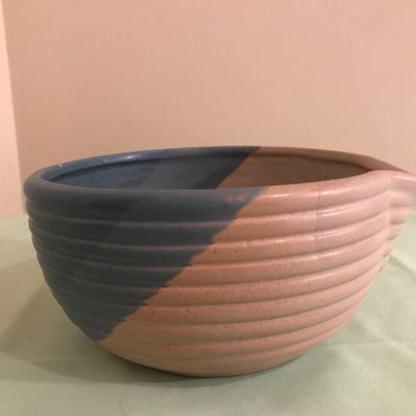 Nantucket Made in China mixing bowl, pouring bowl, batter bowl, Blue and beige pottery/stoneware bowl. Unique