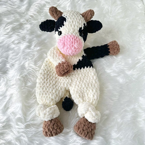 Crochet Cow Snuggler, Highland Cow Pattern, Highland Cow pattern, Cow pattern tutorial, Amigurumi lovey pattern, Lovey toy pattern Rag Doll