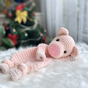 Pig Knotted Lovey, Crochet Pattern Piglet Snuggler, Crochet Animal Amigurumi Comforter Cuddle Toy, baby snuggle animal pattern for beginners
