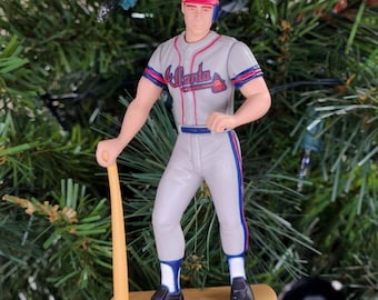 Size 44 Atlanta Braves Russell Authentic Diamond Jersey, 90s