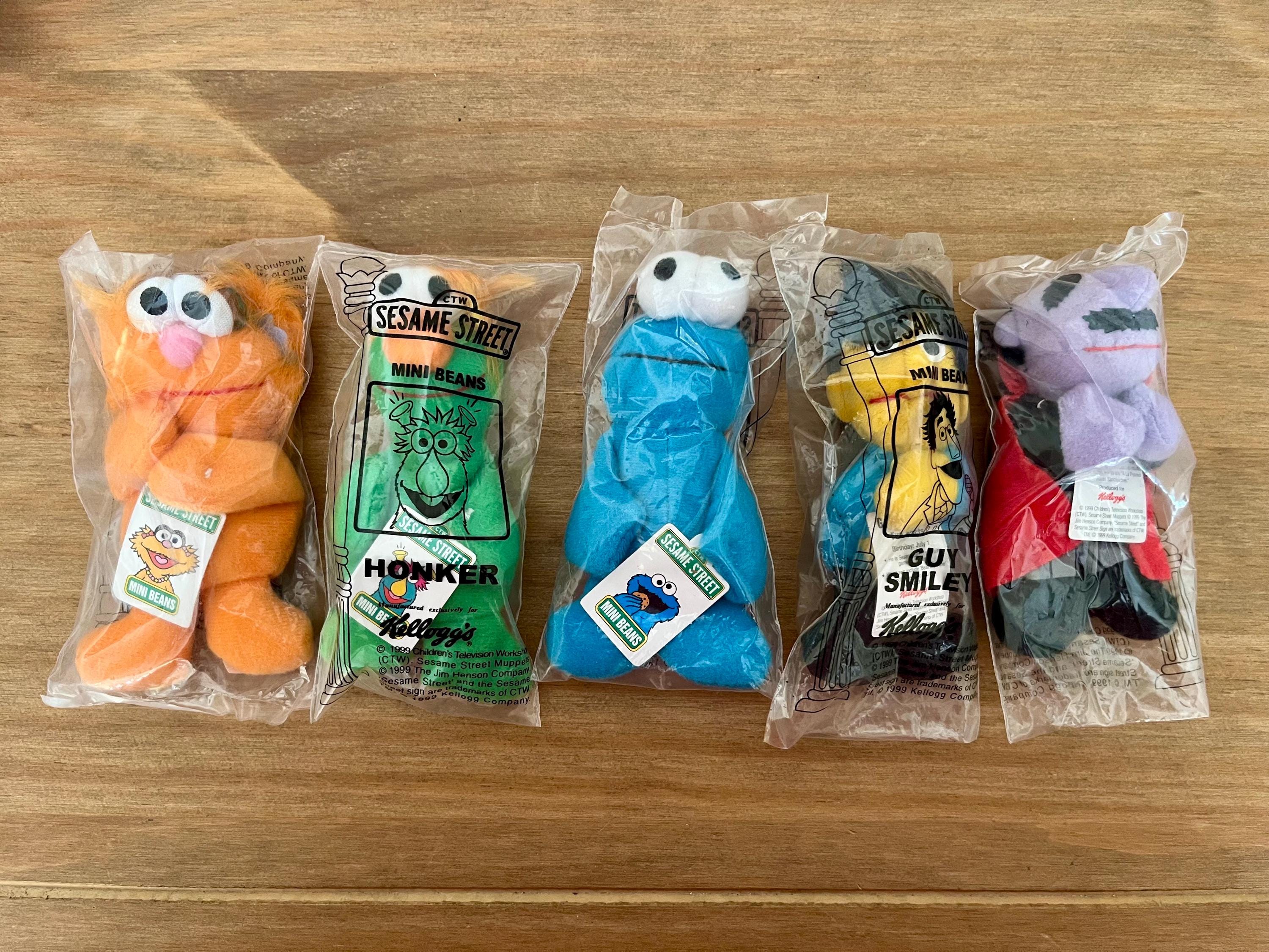 Vintage 1999 Kelloggs Sesame Street Mini Bean Plush: Elmo, Big