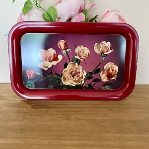 Metal Tray, Vintage Serving Tray, Vintage tray with Roses, Vintage Serveware, Collectible tray