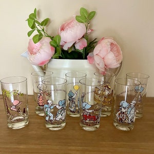 Vintage Holly Hobbie Glasses: Collectible Tumblers