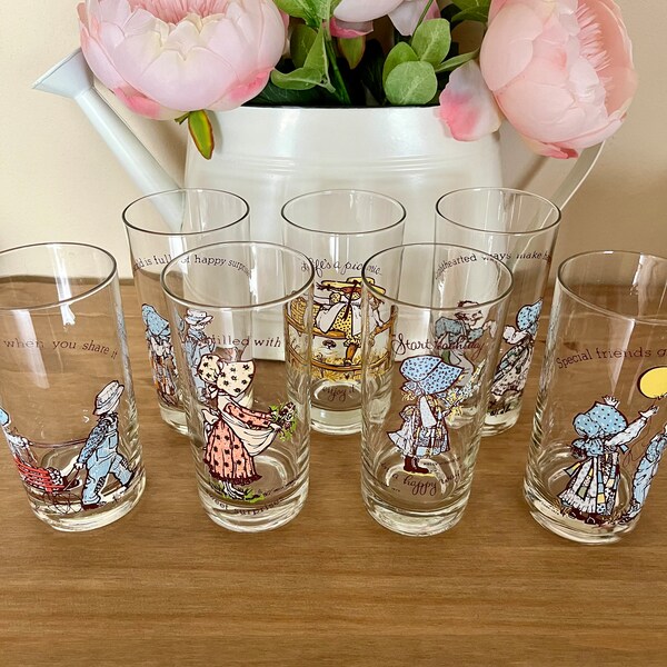 Holly Hobbie Vintage Glasses, tumblers, collectible glasses, drinking glasses, Holly..