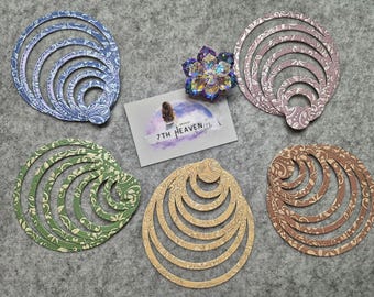 Die-Cuts Set "Floral Circles" | 5 lebhafte Farben | Kreis-Rahmen | veredeltes, geprägtes Papier | DIY crafting, scrapbooking, journaling