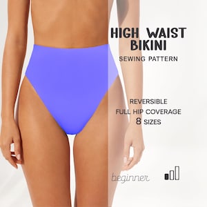 Puede incluir: Braguita de bikini de cintura alta en color azul vibrante. La imagen incluye el texto "HIGH WAIST BIKINI SEWING PATTERN" y detalles como "REVERSIBLE", "FULL HIP COVERAGE" y "8 SIZES". También se ve la palabra "beginner".