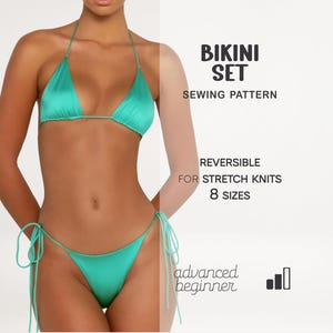 Puede incluir: Un conjunto de bikini turquesa. La parte superior es de estilo triangular con tirantes halter, y la parte inferior es de dise&ntilde;o cl&aacute;sico con lazos laterales. La imagen tambi&eacute;n incluye el texto "BIKINI SET SEWING PATTERN REVERSIBLE FOR STRETCH KNITS 8 SIZES advanced beginner".