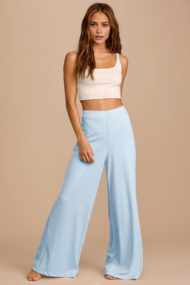 Pdf sewing patterns for women, women's pants pattern, trousers sewing pattern, lounge pants pattern, beginner pants pattern, plus size pants pattern, yoga pants pattern, pdf sewing patterns, wide leg pants pattern, beginner friendly sewing patterns, stretch pants pattern, simple pants pattern, clothes patterns for women