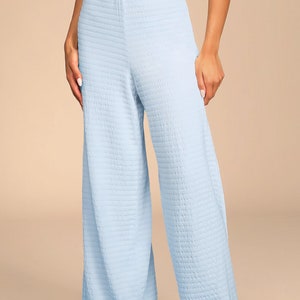 Pdf sewing patterns for women, women's pants pattern, trousers sewing pattern, lounge pants pattern, beginner pants pattern, plus size pants pattern, yoga pants pattern, pdf sewing patterns, wide leg pants pattern, beginner friendly sewing patterns, stretch pants pattern, simple pants pattern, clothes patterns for women