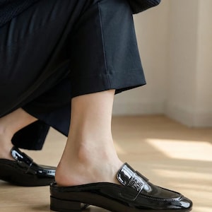 Block Heel Faux Leather Slip-on Loafers, Women’s Vegan Leather Mules, Square Toe Elegant Office Shoes, Stylish Lady Closed Toe Mary Janes