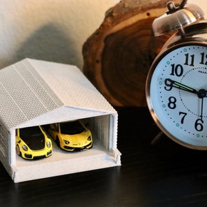 164 Scale 3D Printed Diorama Garage, Perfect Gift for Car Lovers, Desktop 164 Display, Car and Garage Diorama