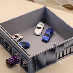 1:64 Scale Warehouse Garage for Mini GT and Hot Wheels Cars / 3D Printed Diorama House Display / Gift for Car Lovers and Collectors