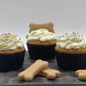 Peanut Butter Dog Pupcakes: All Natural Birthday Treats, Set of 6