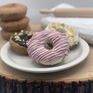 Natural Dog Donuts: Peanut Butter Carob Pupcakes, Dog Birthday Treats