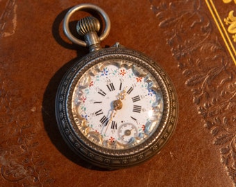 Reloj de bolsillo antiguo Remontoir Cylindre de plata con 10 rubíes