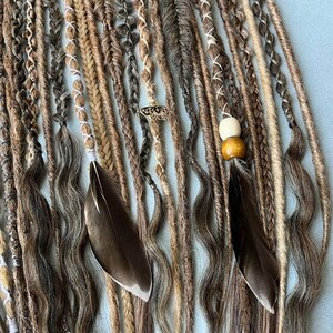 This set is Mix different styles THIN braids and dreads beige,brown,black,blond.This set can be Double ended dreads(DE)or Single ended dreads(SE)variation.This kit of dreads made by Synthetic hair - Kanekalon. The material is light & absolutely safe