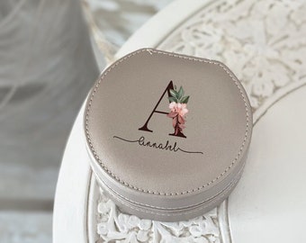 Personalized Jewelry Box Round | Jewelry Case | Travel Jewelry Box | Jewelry Chest | Jewelry Storage | Bridesmaid Gift for her