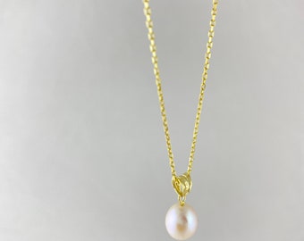 Pearl necklace •Pearl gold necklace •Pearl silver necklace •Valentine's day gift •Mom Gift •Mother's day gift •Necklace •Women's necklace