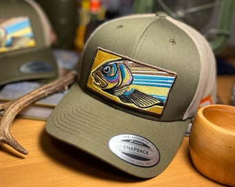 Trucker Cap Minimalist Embroidered Logo Trout Fish Grayling Design by Canda Wear Fly Fishing (Classic Old School Vintage Retro Style Olive)