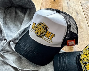 Trucker Cap Fishing Hat baseball Canda Fly Fishing (old school, vintage, retro style)