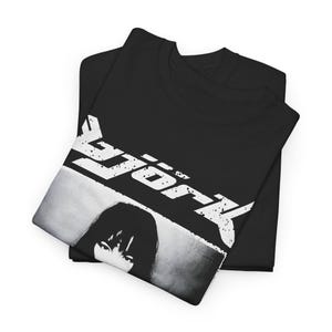 -shirt vintage Björk | Merchandising chanteur rétro des années 90 de l'an 2000 | t-shirt photo noir et blanc | Chemise musique électronique cadeau musicien islandais, S à 5XL image 3