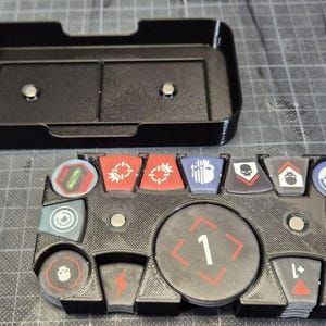 Caja de almacenamiento magnética para fichas de Kill Team 2024: organizador portátil y seguro para jugadores de Kill Team