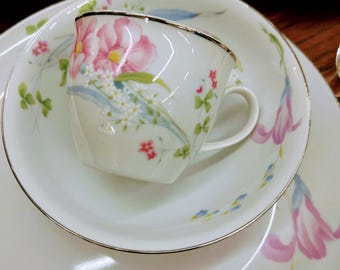 A Meissen porcelain tête à tête in a fitted case. - Lot 682