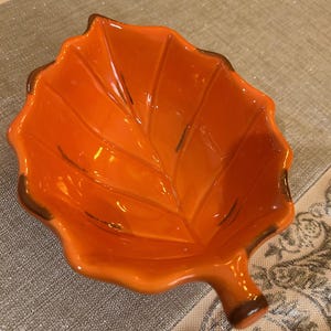 Vintage Orange Ceramic Leaf Dish – Mid-Century Modern Accent Bowl