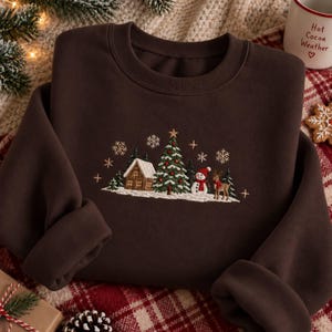 Broderad jultröja, vinterunderland-tröja med rund hals, snögubbe- och rentröja, mysig jultröja