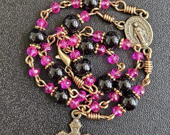 CR071- Handmade Car Rosary. Vintage decade chaplet. Black agate beads. Miraculous Mary. Bracelet rosary. Hangs on rearview mirror.