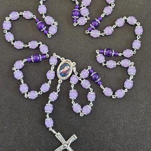 SR017- Rosary of the Seven Sorrows. Hand made.  Lilac lavender and deep purple round glass beads. Servite rosary. Ornate crucifix. Chaplet