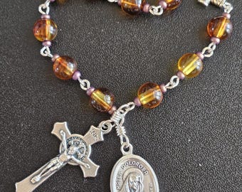 SR042- Handmade Servite chaplet. 7 sorrow pocket rosary.  Amber colored acrylic resin quality beads. Ornate cross. Lady of sorrow.