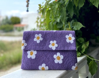 Daisy Punch Needle Clutch Bag: Handmade Cotton Linen Mini Bag