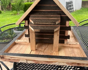 Log Cabin Bird Feeder