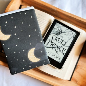 Moon and Stars Kindle Sleeve | midnight fabric e-reader cover | bookish gift ideas | nook sleeve | padded kindle sleeve | reading accessory