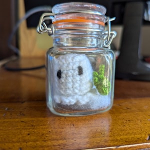 Mini Ghost Crochet Pattern (Halloween) Beginner Crochet Pattern