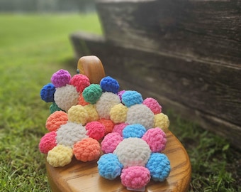 Handmade Crochet Flower Keychain - Custom Colors Available