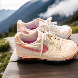 Nike Air Force 1 Low - Bubblegum Pink Size 11.5 -