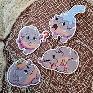 Adesivi Moo Deng, adesivi in vinile con ippopotamo pigmeo, idea regalo, fatti a mano, kawaii, meme virale per diari e computer portatili.