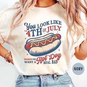 KOMFORT-FARBEN SIE sehen aus wie der 4. Juli, wollen ein Hot Dog Real Bad Shirt, lustiges 4. Juli Tshirt, Unabhängigkeitstag T-Shirt Ivory
