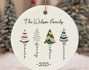 パーソナライズされたクリスマスオーナメント、2025年ファミリークリスマスオーナメント、ファミリーツリーオーナメント、クリスマスツリーのデコレーション、家族の記念品、クリスマスギフト