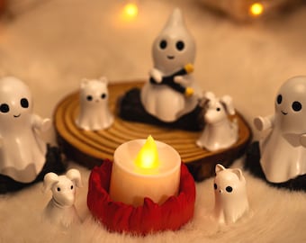 Cute Mini Ghost Campfire Gathering, Halloween Ghost Decor, Spooky Ghost Figurine Set with Pets, Campfire Display, Haunted Ghost Scene