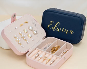 Custom Jewelry Box with Name, Leather Jewelry Box for Her, Bridesmaid Gift, Wedding Favors, Gift for Mom, Travel Jewelry Box, Birthday Gift